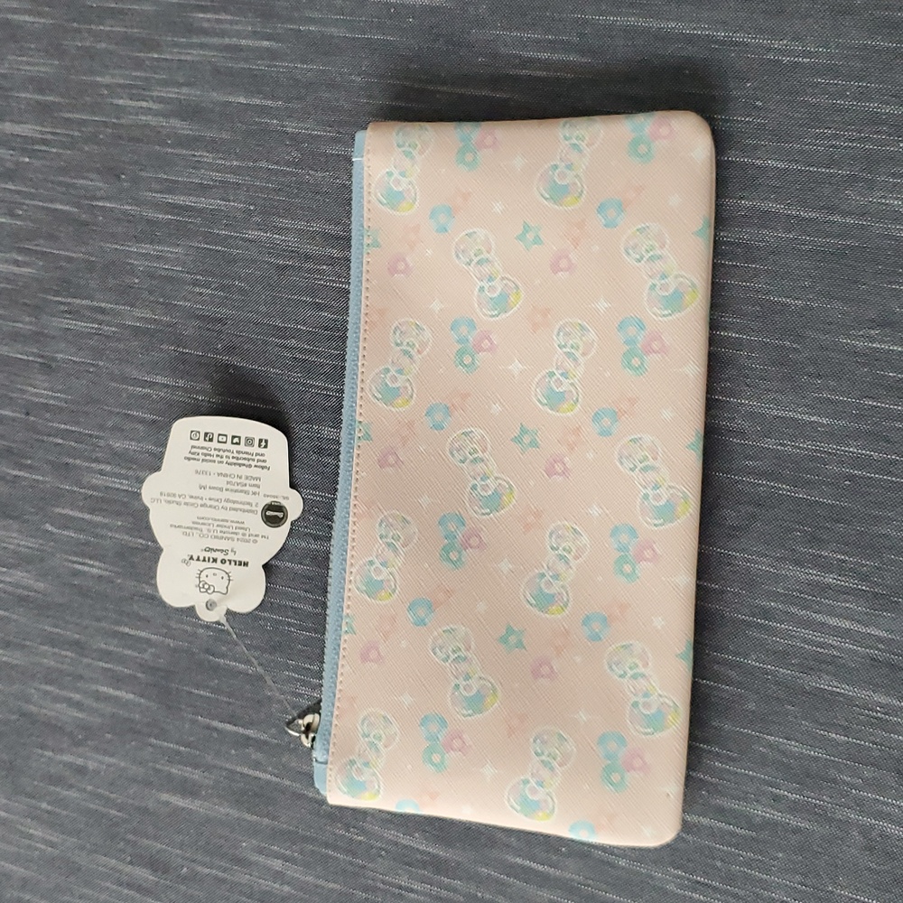 Hello Kitty Pencil Case NWT 8.5" x 4.5"